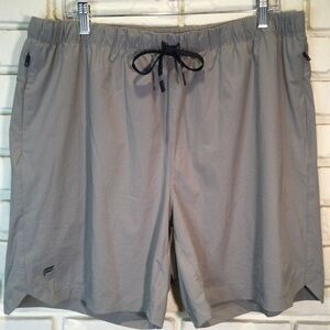 Fabletics The 7" One Short in Grey Men's Size XXL